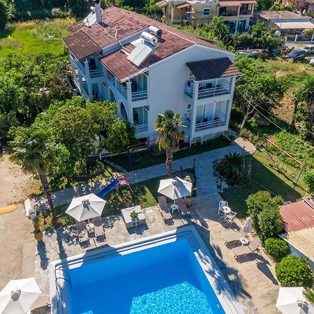 Angela Hotel & Apartments Гувія Екстер'єр фото