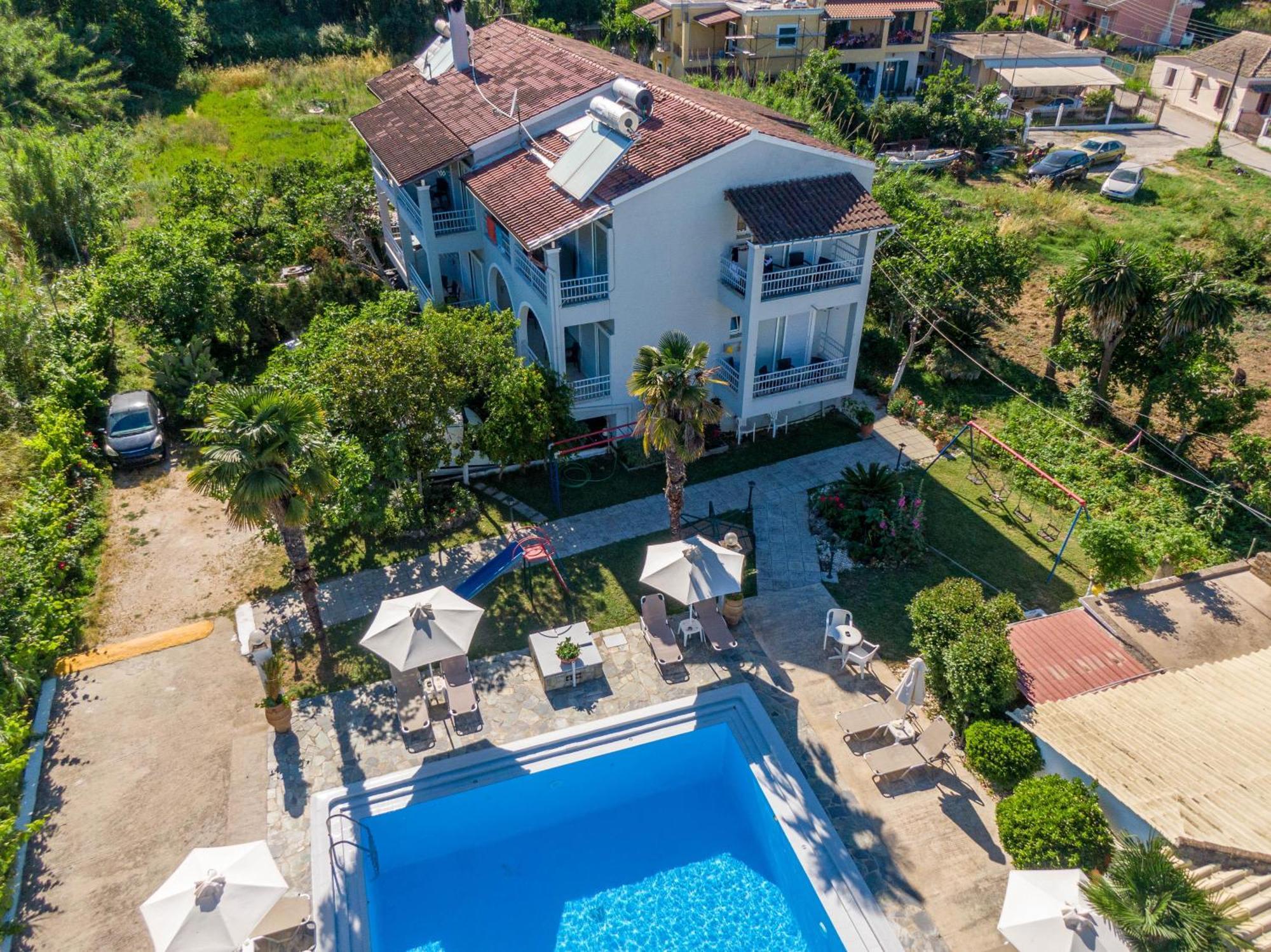 Angela Hotel & Apartments Гувія Екстер'єр фото