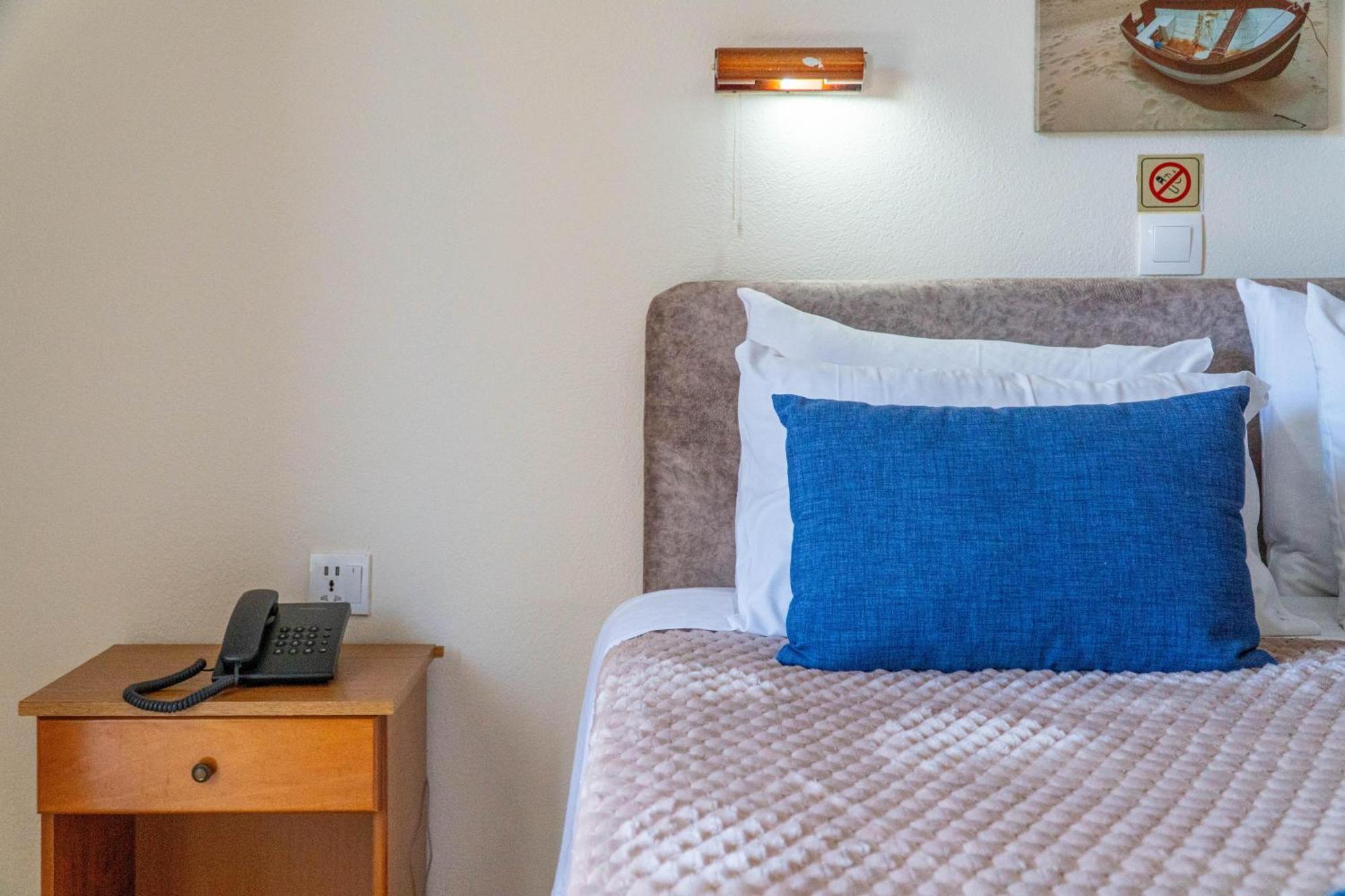 Angela Hotel & Apartments Гувія Екстер'єр фото